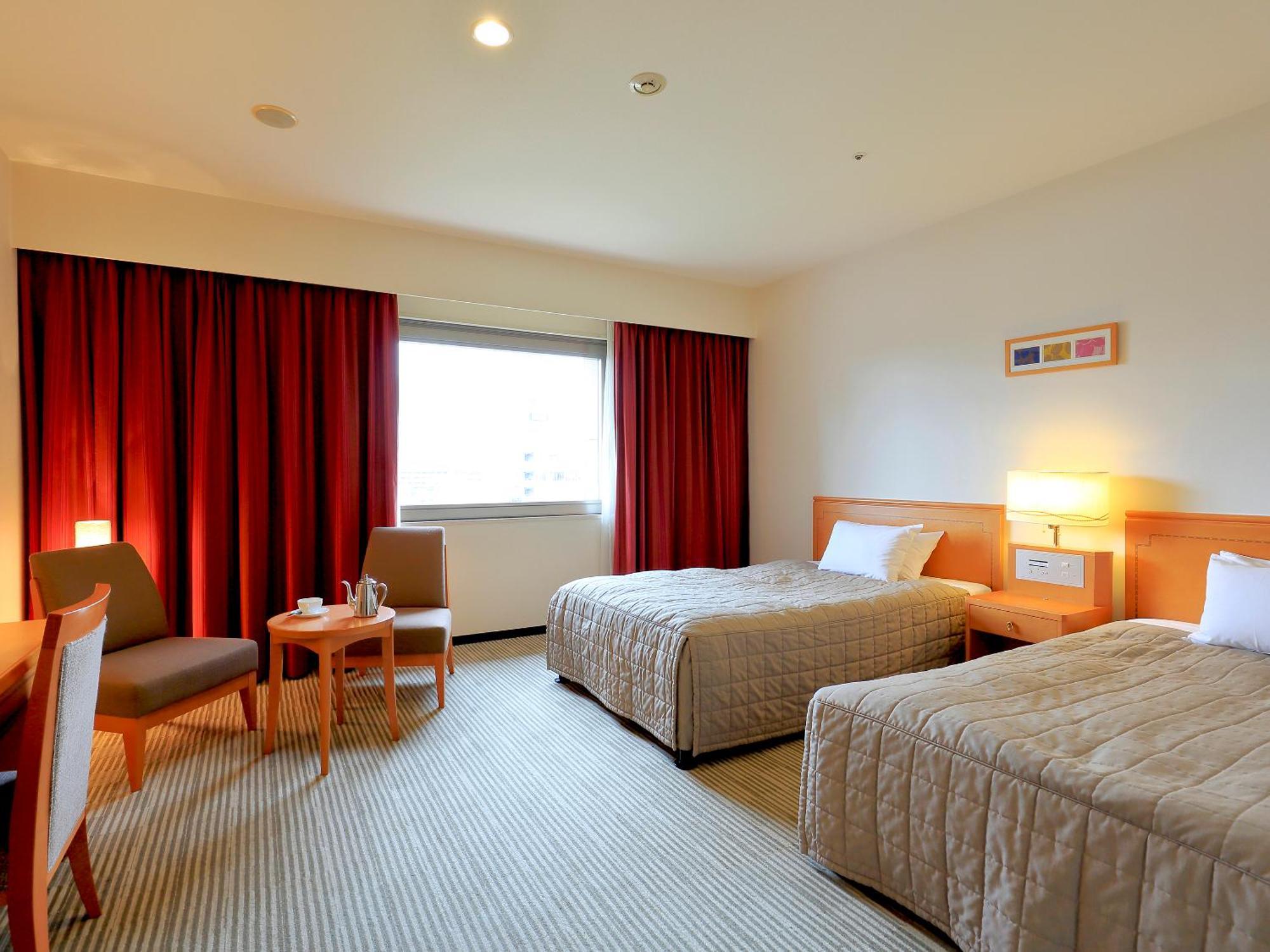 Navios Yokohama 3*