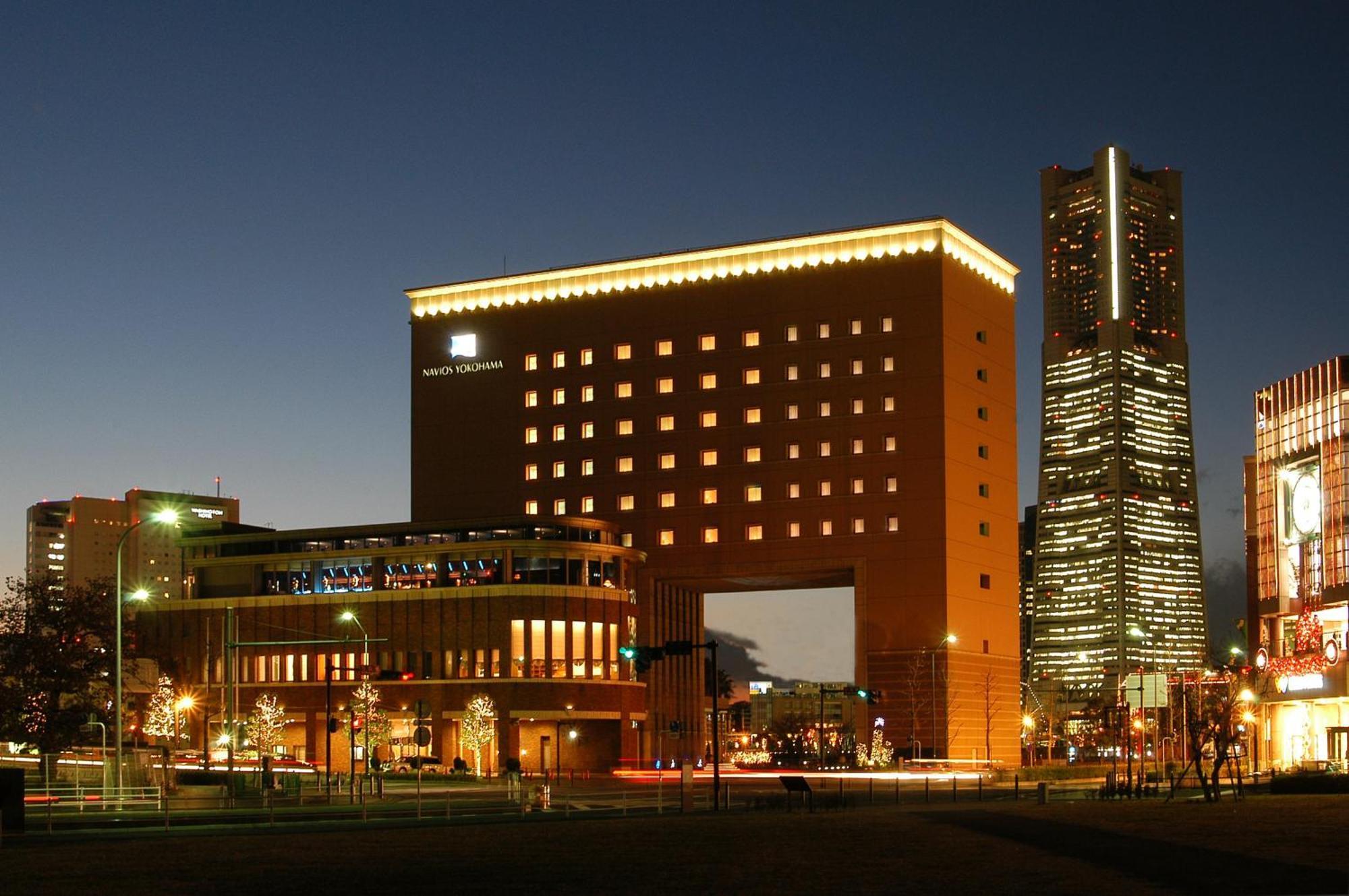Navios Yokohama 3*